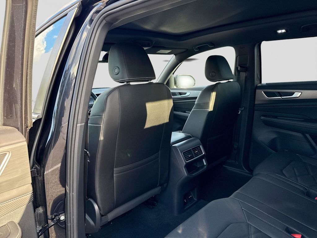 Thumbnail: 2025 Volkswagen Atlas - 13