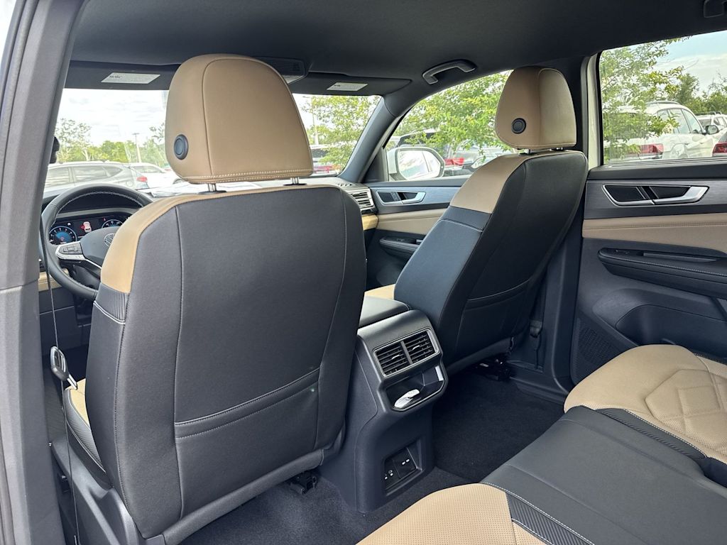 Thumbnail: 2026 Volkswagen Atlas - 13
