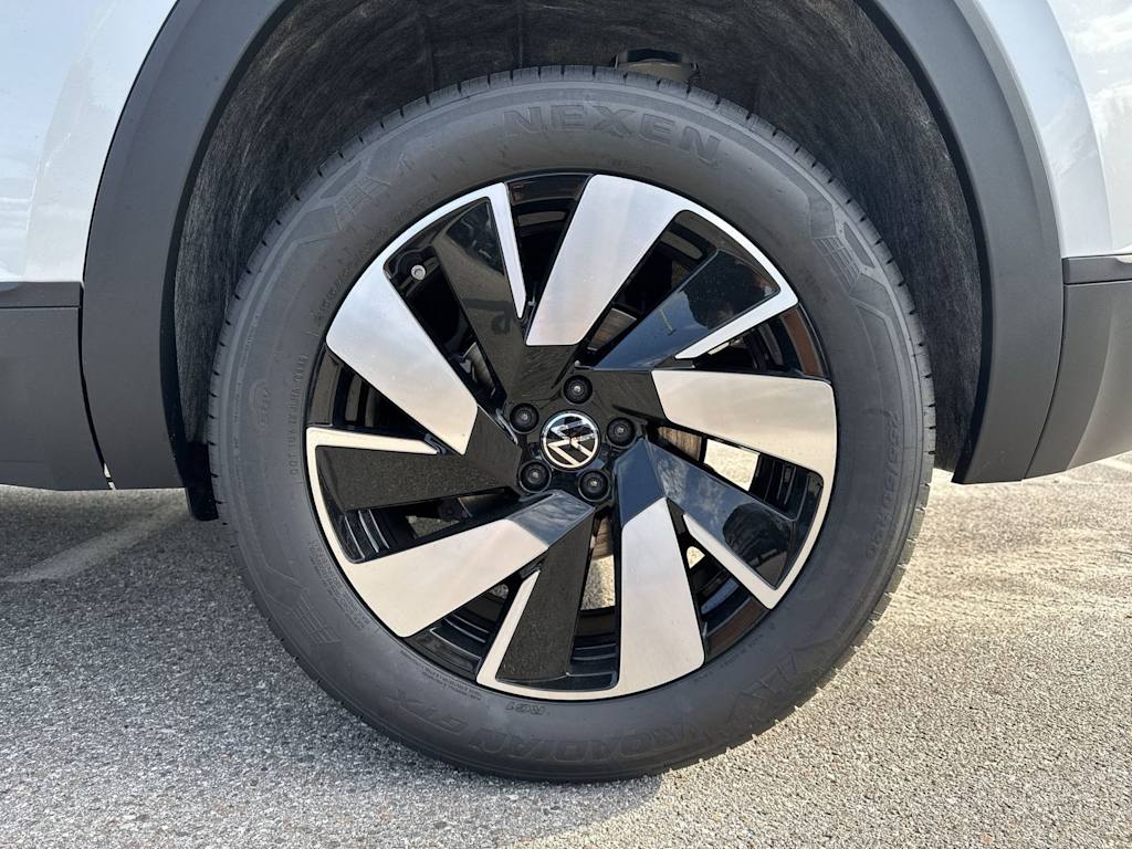 Thumbnail: 2026 Volkswagen Atlas - 8