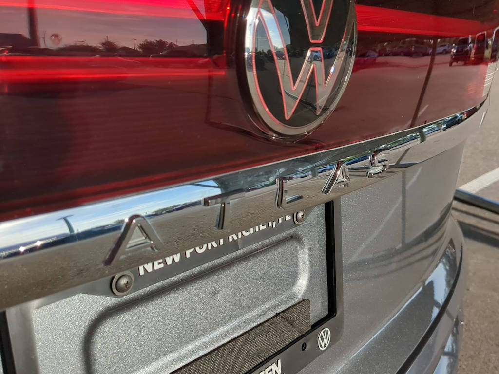 Thumbnail: 2024 Volkswagen Atlas - 25