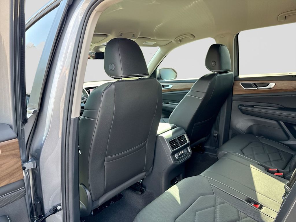 Thumbnail: 2026 Volkswagen Atlas - 13