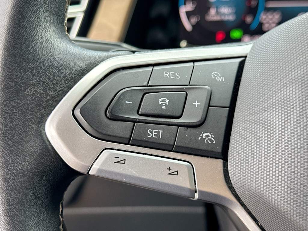 Thumbnail: 2024 Volkswagen Atlas - 36