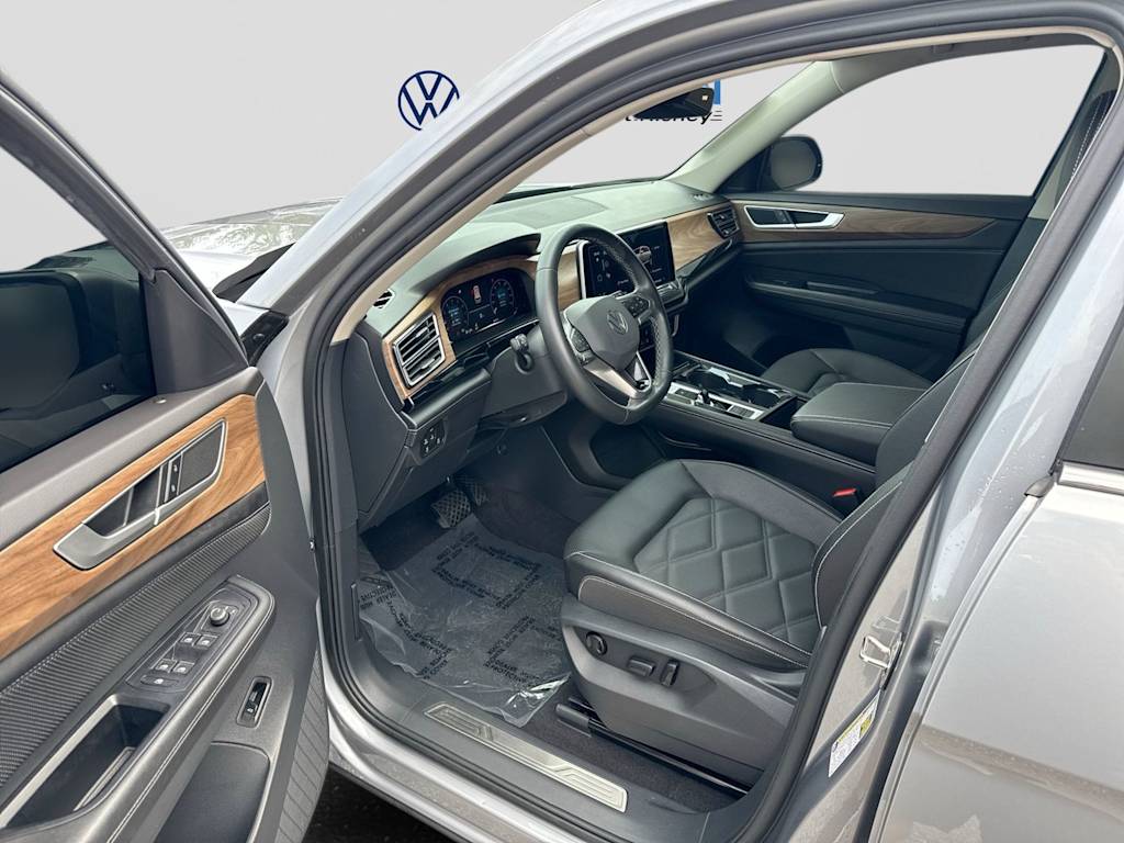 Thumbnail: 2024 Volkswagen Atlas - 25