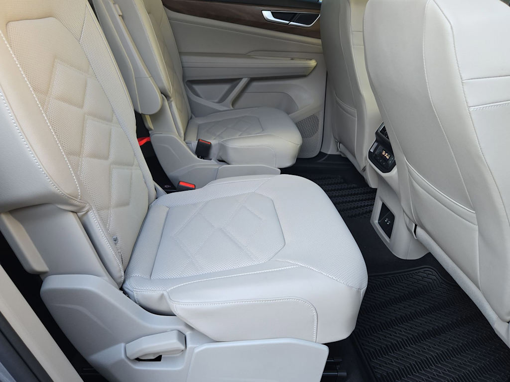 Thumbnail: 2024 Volkswagen Atlas - 25