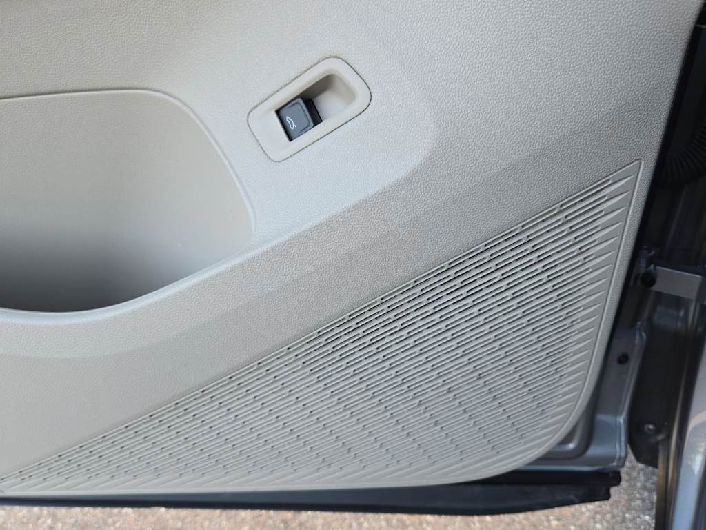 Thumbnail: 2024 Volkswagen Atlas - 31