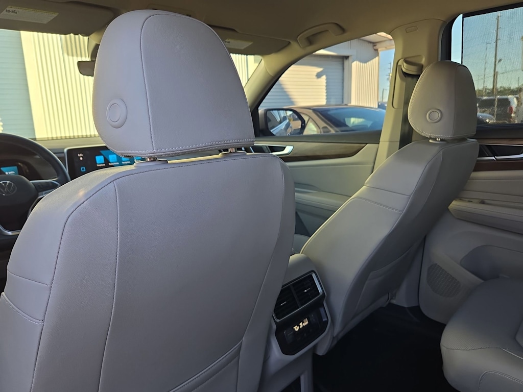 Thumbnail: 2024 Volkswagen Atlas - 11