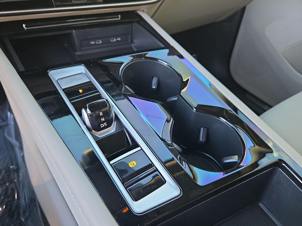 Thumbnail: 2024 Volkswagen Atlas - 32