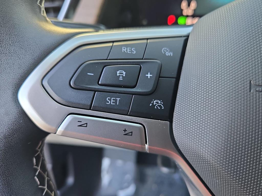 Thumbnail: 2024 Volkswagen Atlas - 27