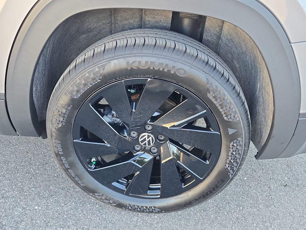 Thumbnail: 2024 Volkswagen Atlas - 8