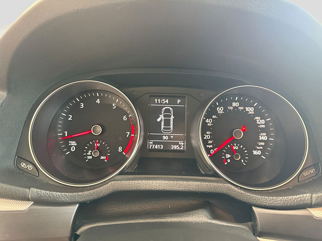 Thumbnail: 2018 Volkswagen Passat - 14