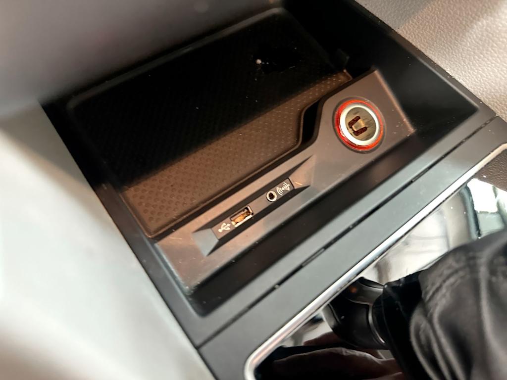 Thumbnail: 2018 Volkswagen Passat - 40