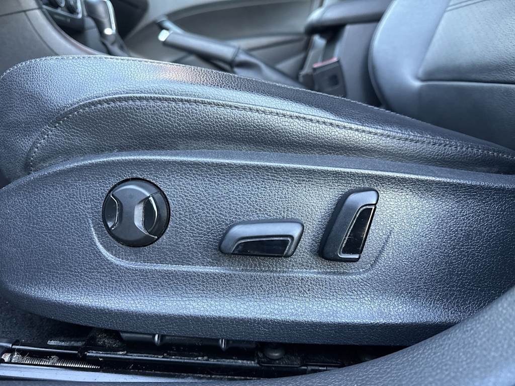 Thumbnail: 2018 Volkswagen Passat - 25