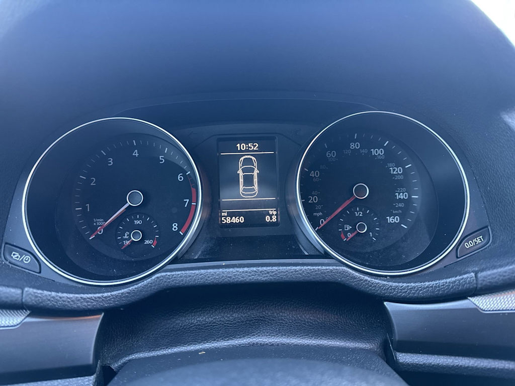 Thumbnail: 2018 Volkswagen Passat - 17