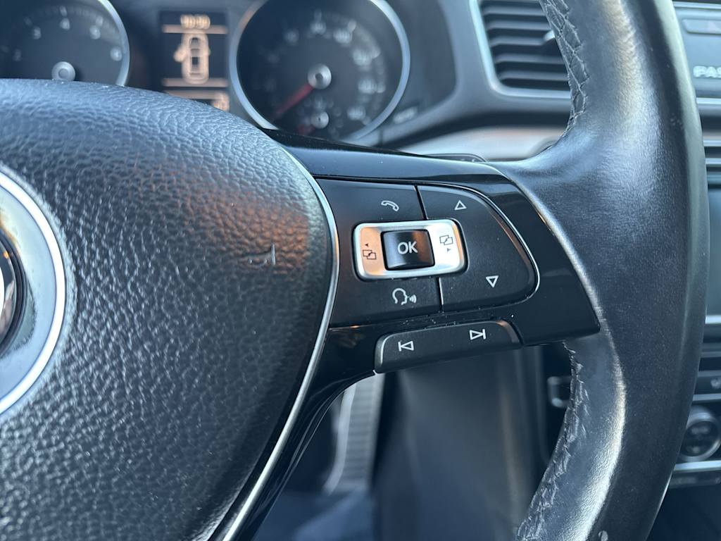 Thumbnail: 2018 Volkswagen Passat - 29