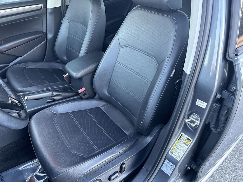 Thumbnail: 2018 Volkswagen Passat - 11