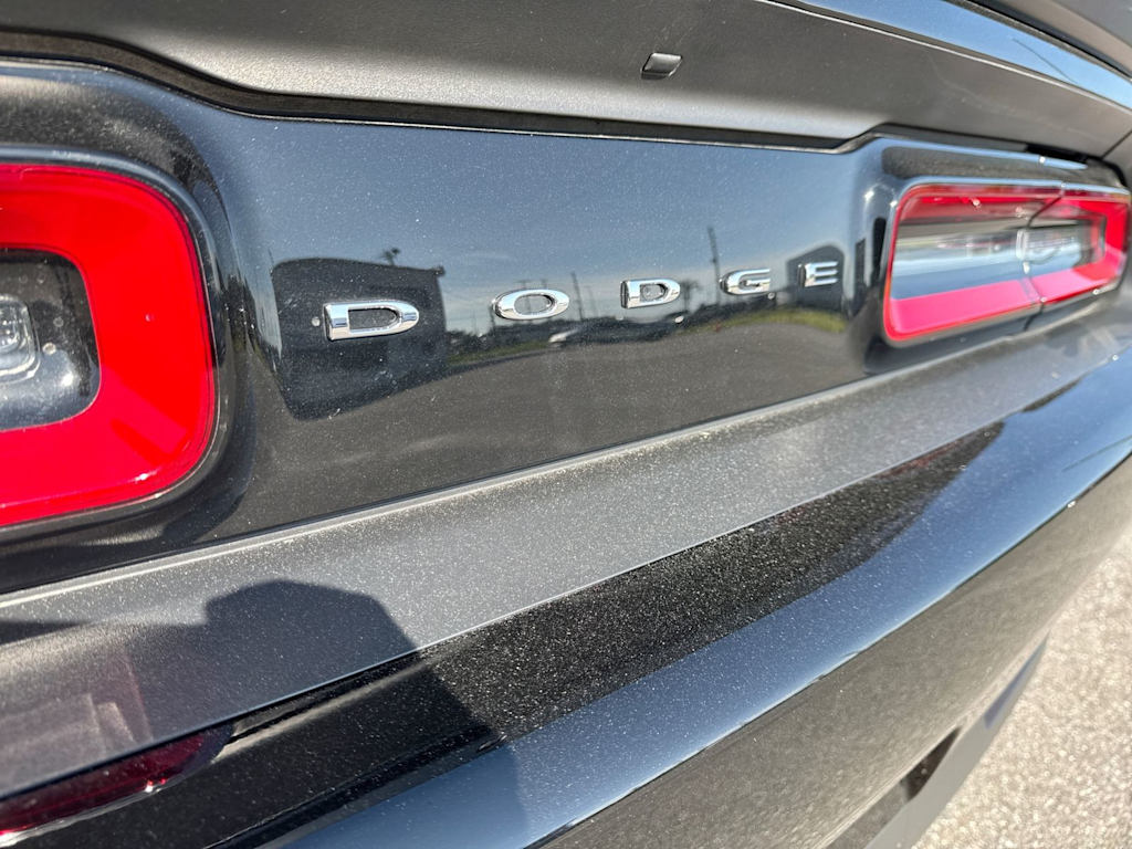Thumbnail: 2016 Dodge Challenger - 7