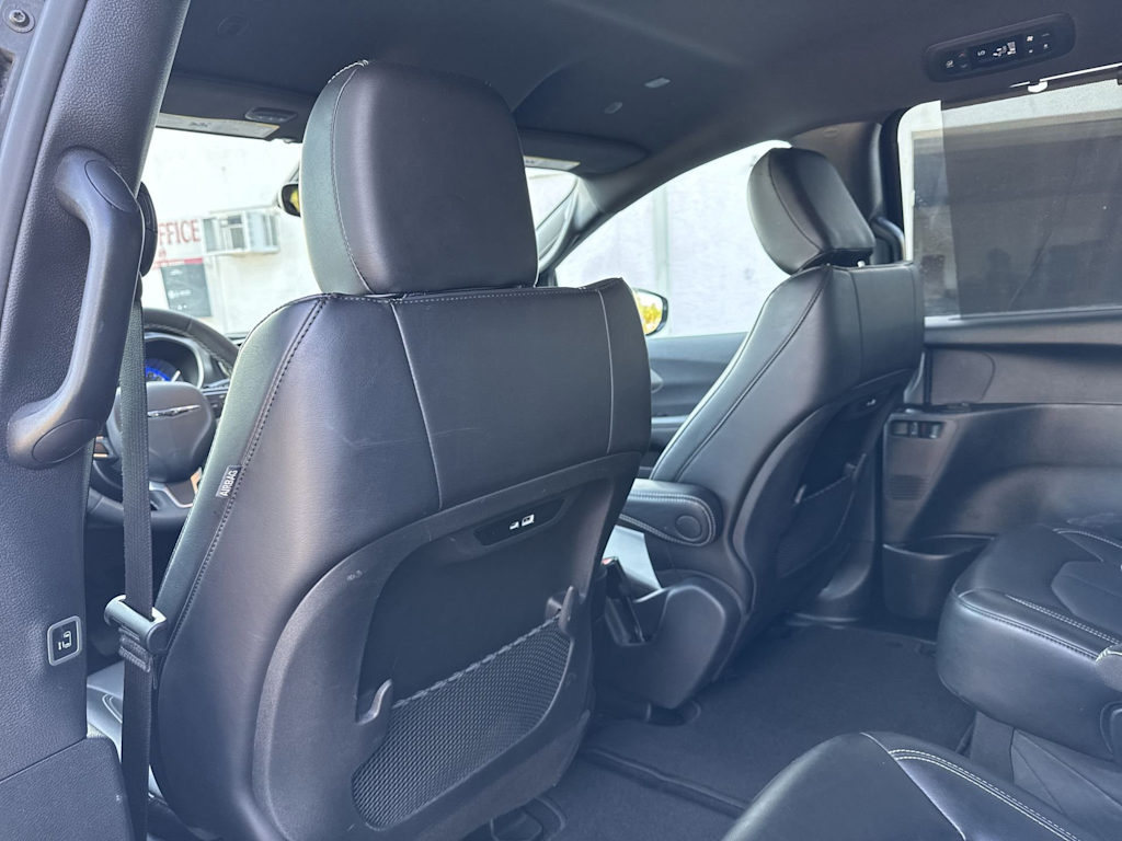 Thumbnail: 2025 Chrysler Pacifica - 13