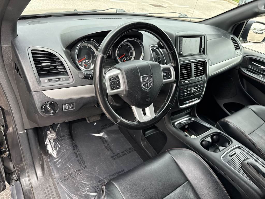 Thumbnail: 2020 Dodge Grand Caravan - 2