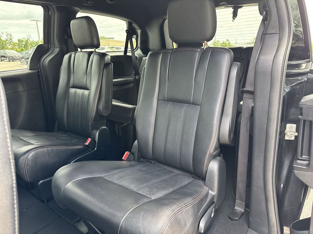 Thumbnail: 2020 Dodge Grand Caravan - 28