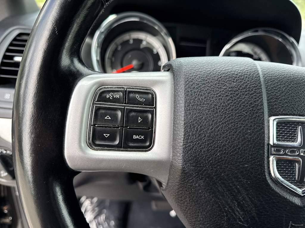 Thumbnail: 2020 Dodge Grand Caravan - 30