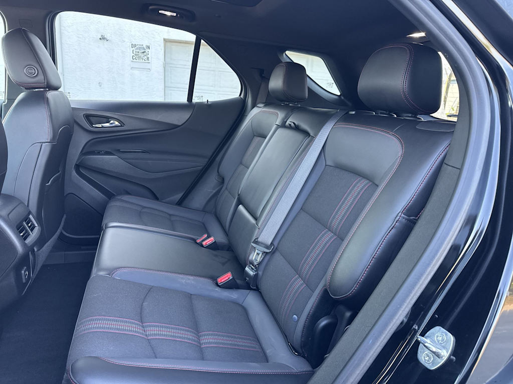 Thumbnail: 2022 Chevrolet Equinox - 31