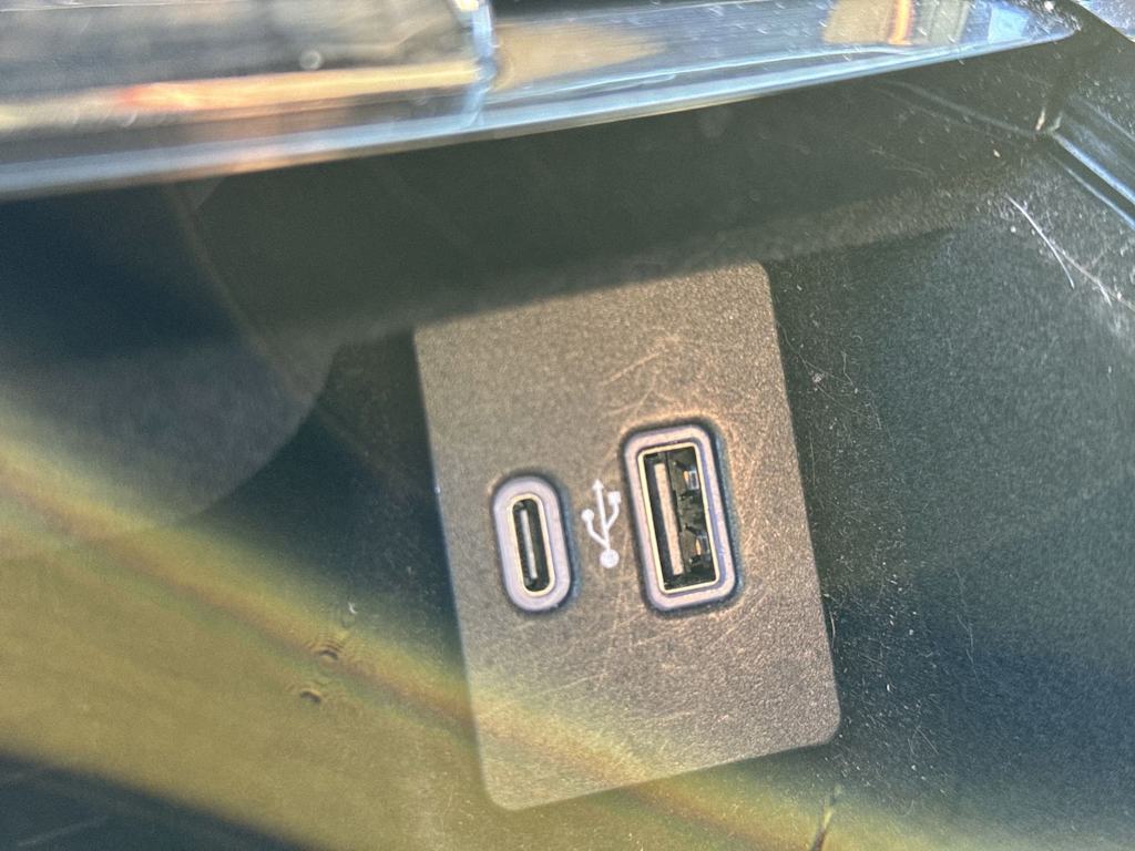 Thumbnail: 2022 Lincoln Nautilus - 36