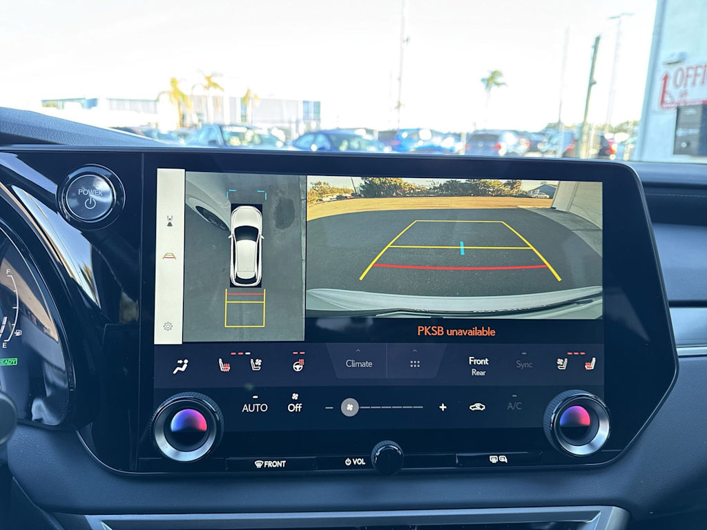 Thumbnail: 2024 Lexus RX - 32