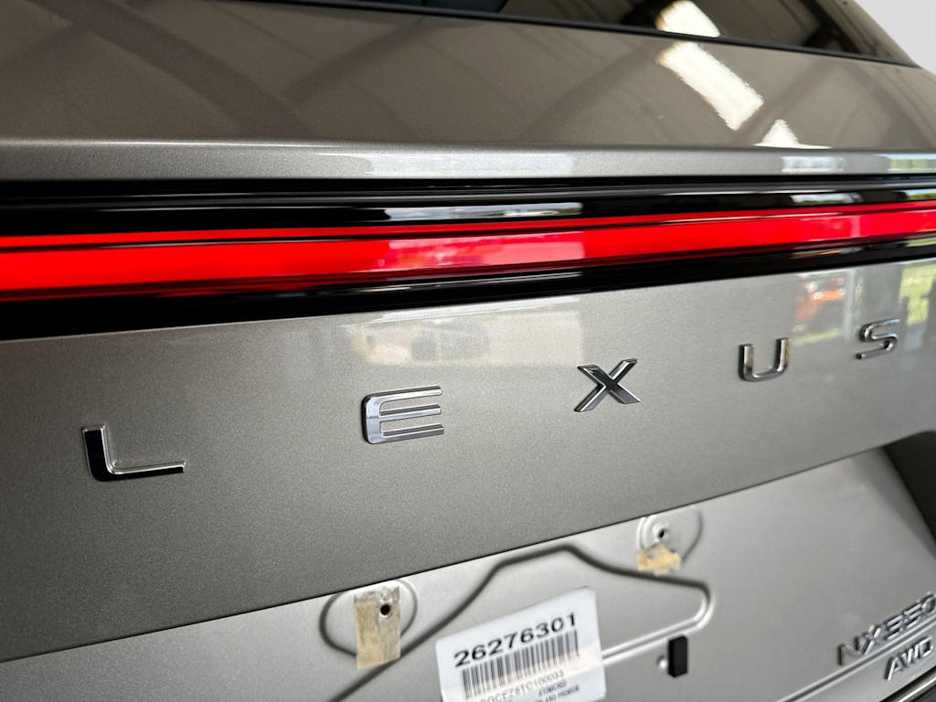 Thumbnail: 2026 Lexus ES - 7