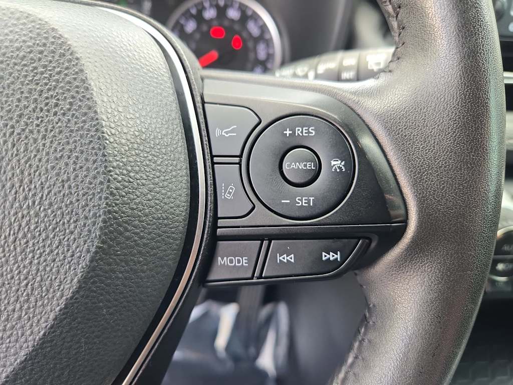Thumbnail: 2022 Toyota RAV4 - 31
