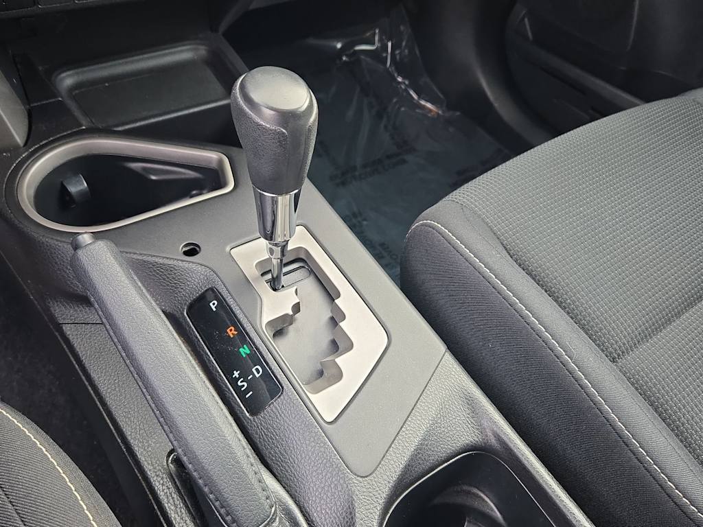 Thumbnail: 2018 Toyota RAV4 - 15