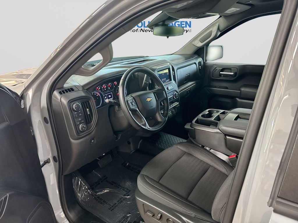 Thumbnail: 2024 Chevrolet Silverado 1500 - 2