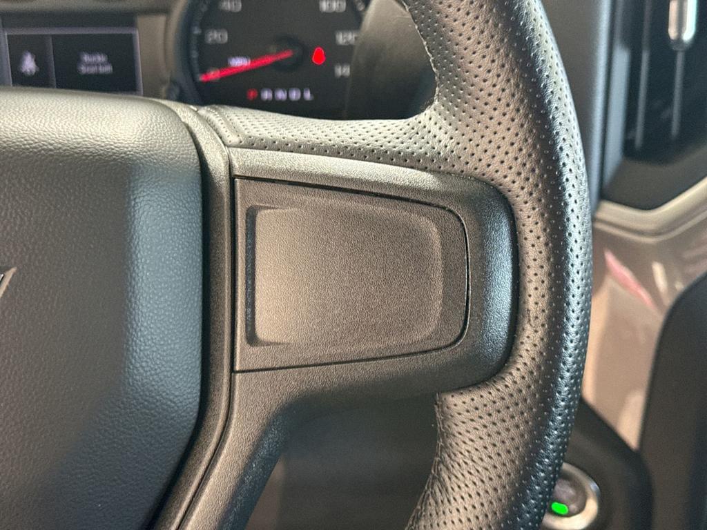 Thumbnail: 2024 Chevrolet Silverado 1500 - 36