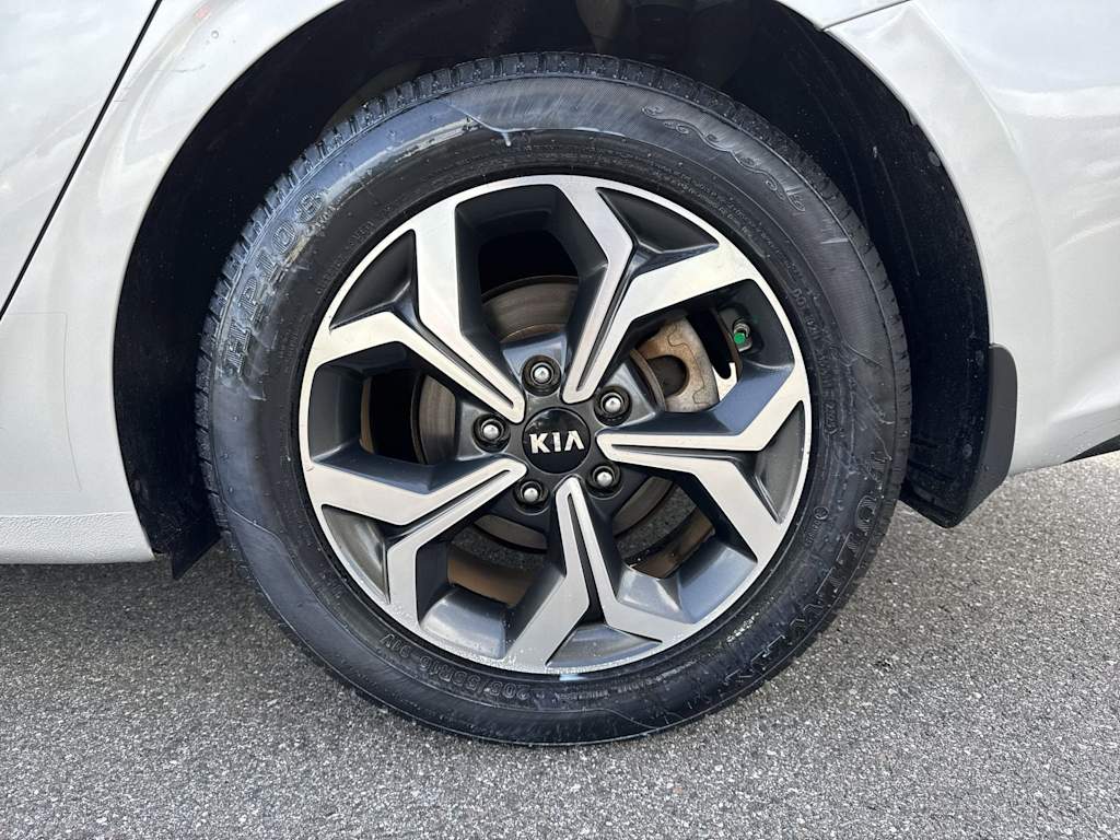 Thumbnail: 2021 Kia Forte - 8