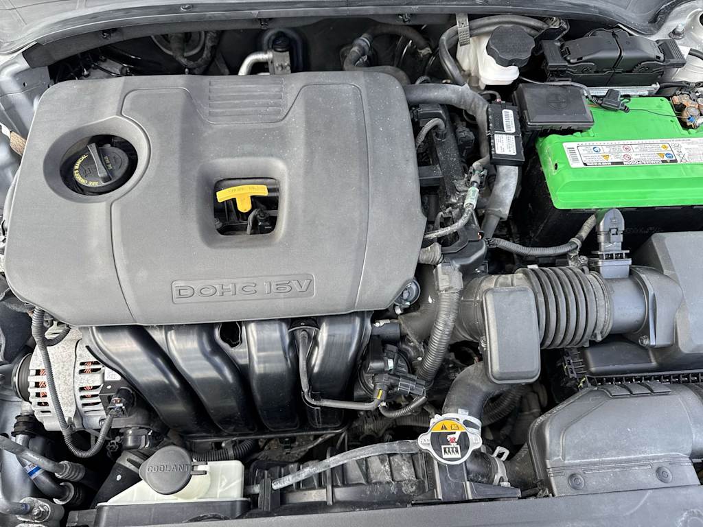 Thumbnail: 2021 Kia Forte - 9