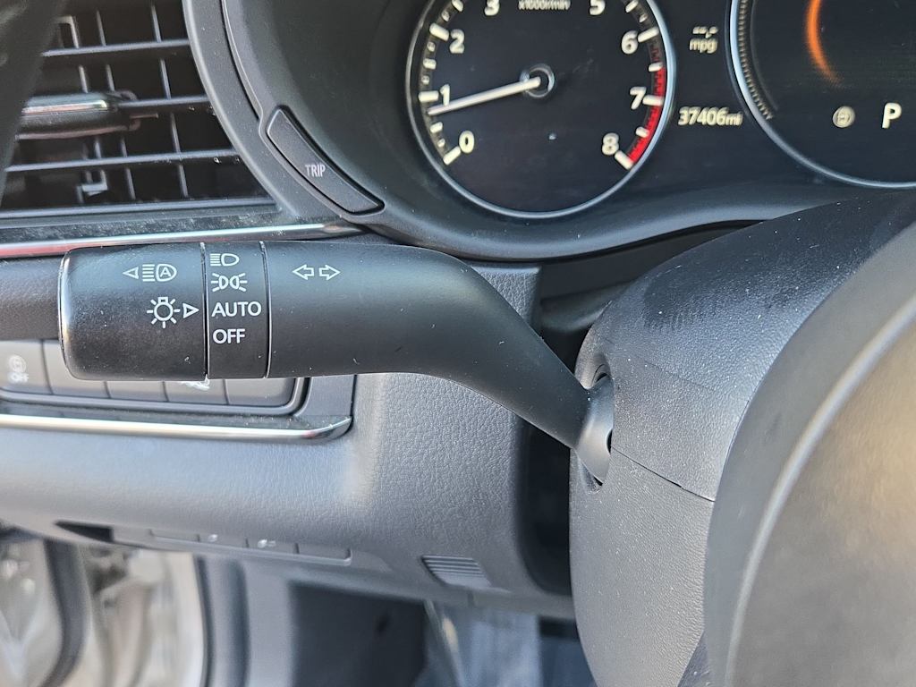 Thumbnail: 2023 Mazda CX-30 - 32