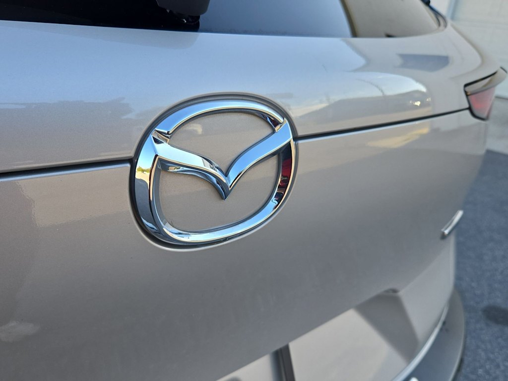 Thumbnail: 2023 Mazda CX-30 - 25