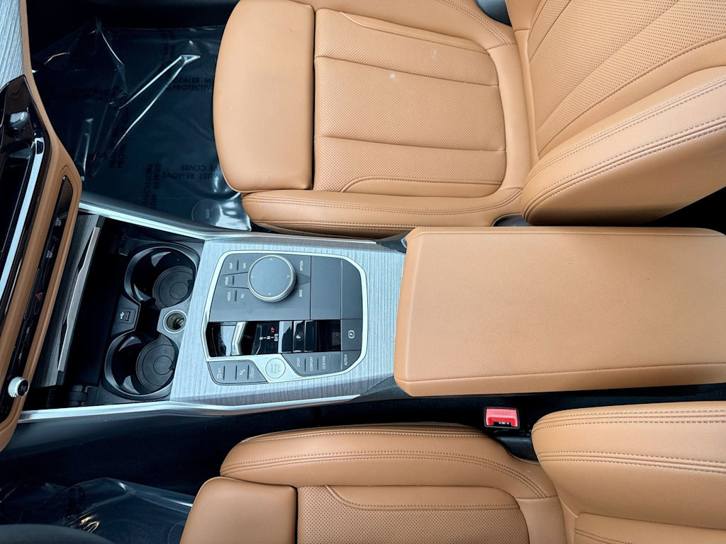 Thumbnail: 2026 BMW 3 Series - 15