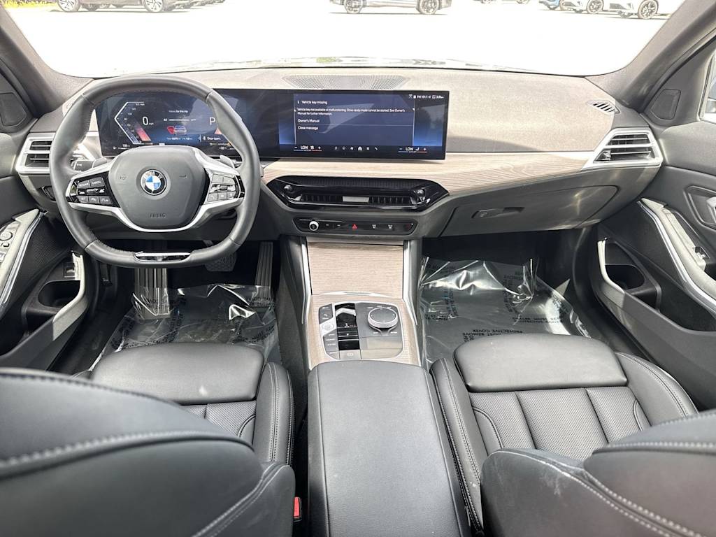 Thumbnail: 2025 BMW 3 Series - 10
