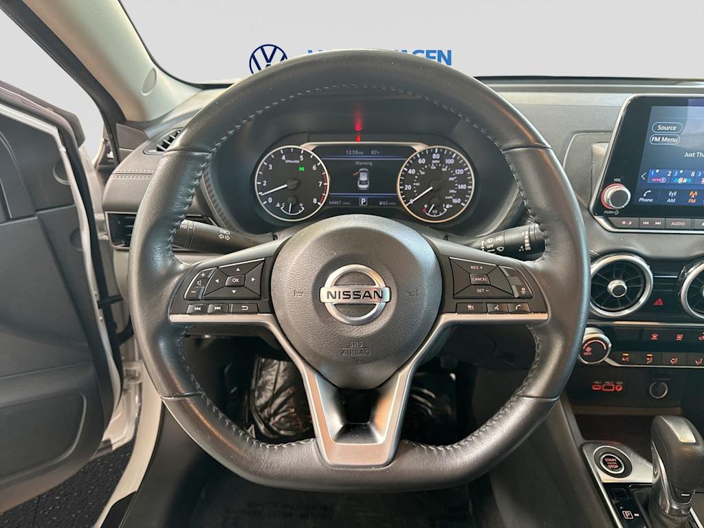 Thumbnail: 2022 Nissan Sentra - 9