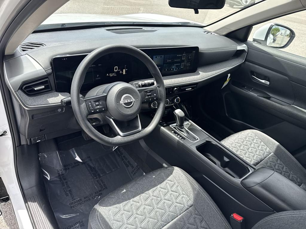 Thumbnail: 2025 Nissan Kicks - 2