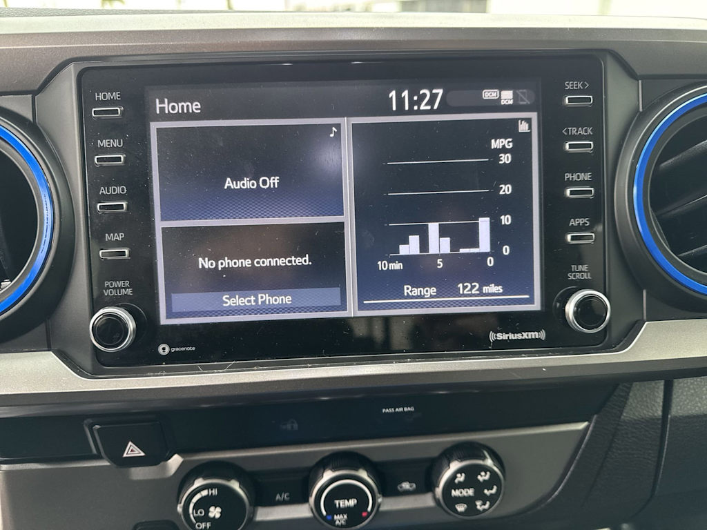 Thumbnail: 2022 Toyota Tacoma - 15