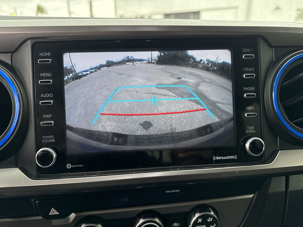 Thumbnail: 2022 Toyota Tacoma - 31