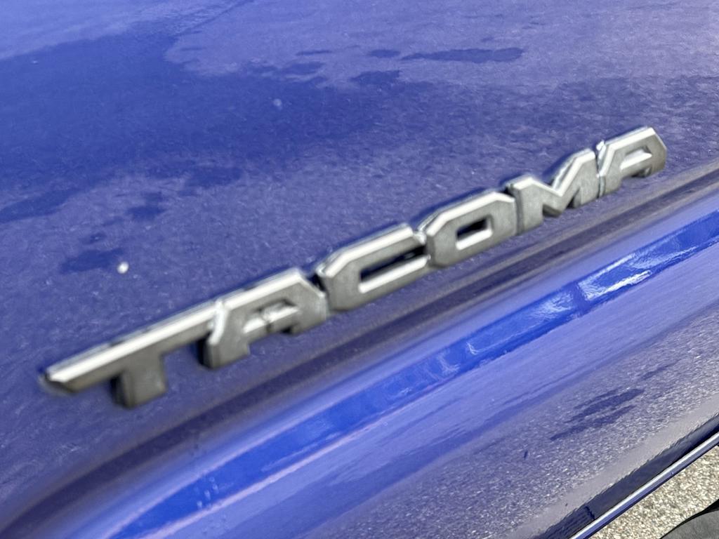 Thumbnail: 2022 Toyota Tacoma - 7