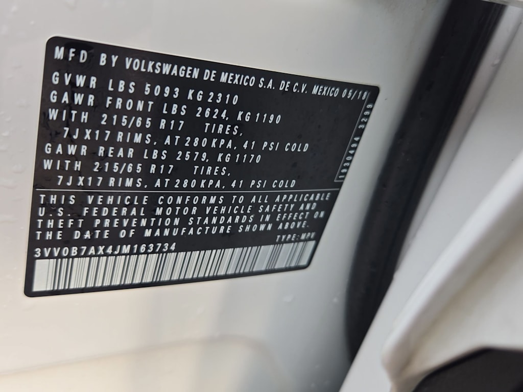 Thumbnail: 2018 Volkswagen Tiguan - 19