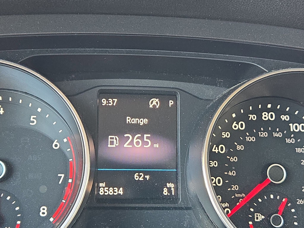 Thumbnail: 2018 Volkswagen Tiguan - 16