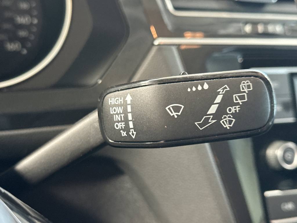 Thumbnail: 2019 Volkswagen Tiguan - 36