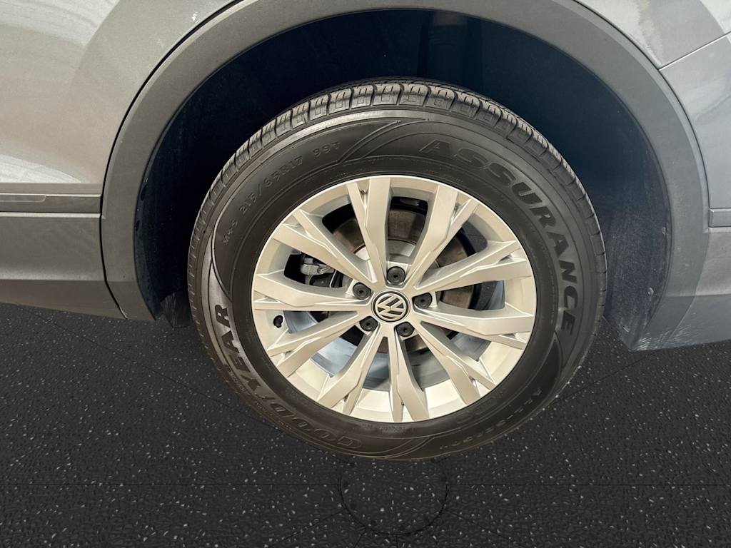 Thumbnail: 2019 Volkswagen Tiguan - 8
