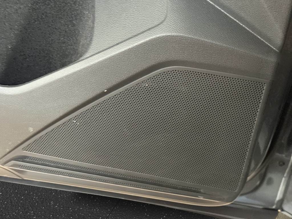 Thumbnail: 2019 Volkswagen Tiguan - 38