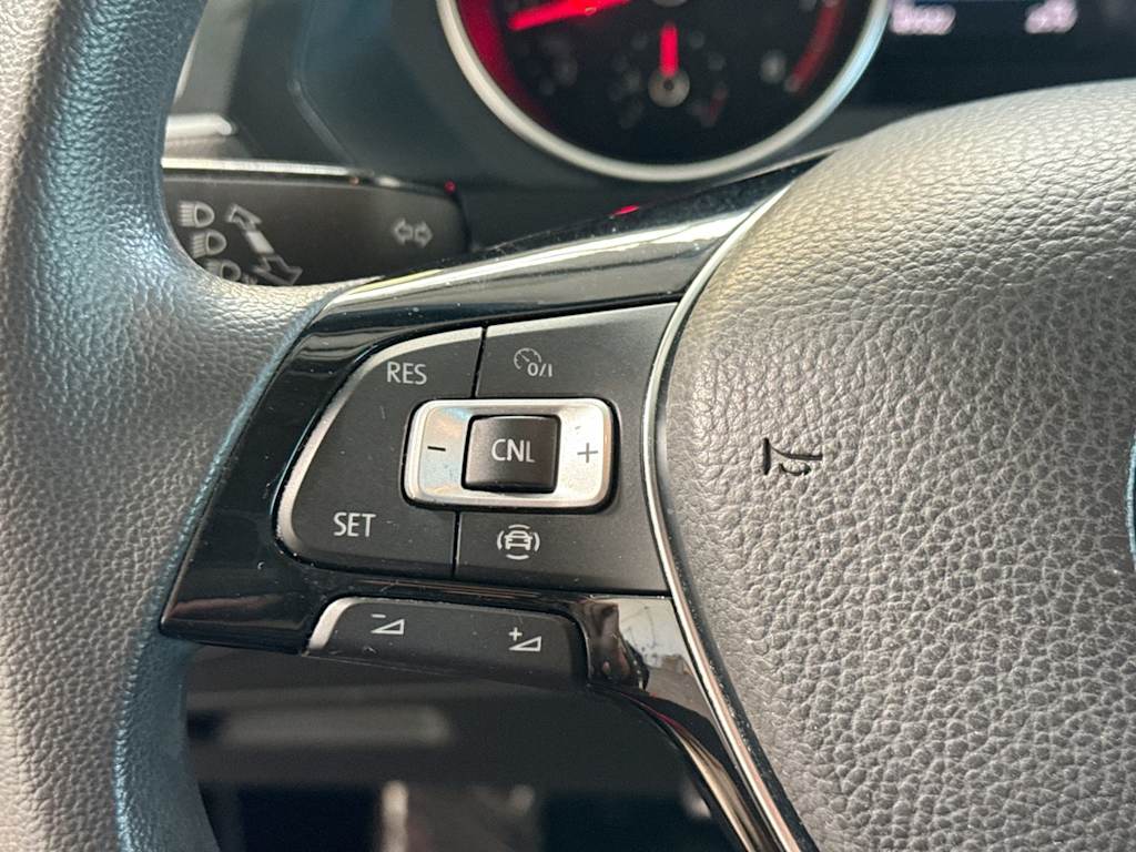 Thumbnail: 2019 Volkswagen Tiguan - 34