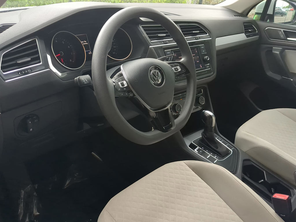 Thumbnail: 2018 Volkswagen Tiguan - 2